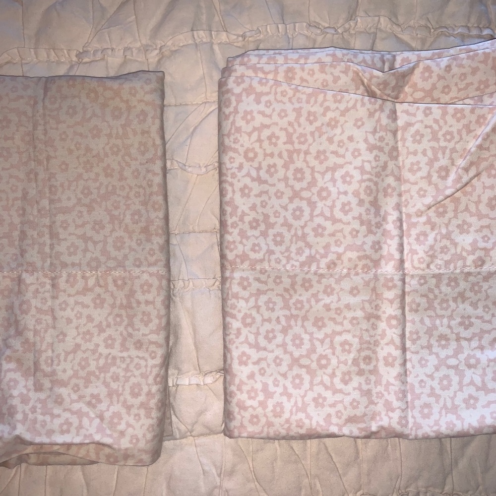 Lauren Conrad Sheet Set + Pillowcases